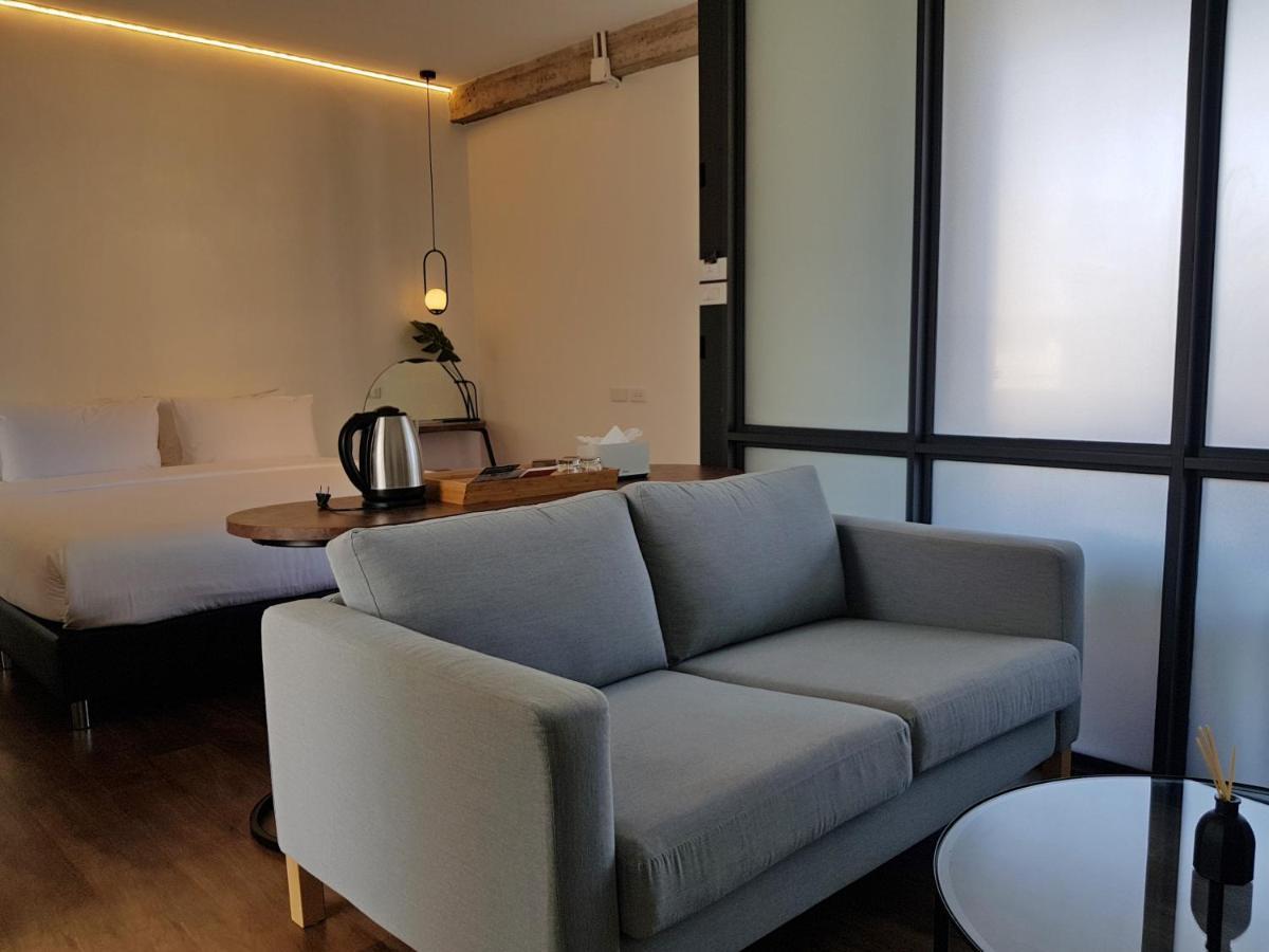 Wonderwall Hotel Chiang Mai Bagian luar foto